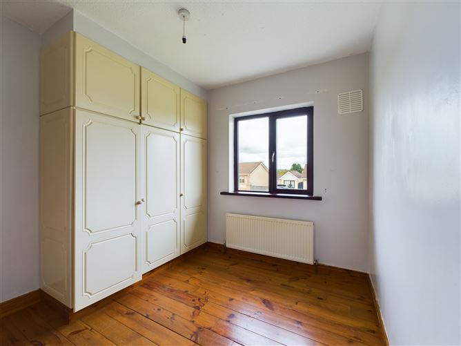 65 Brookville, Lahinch Road, Ennis, Co. Clare