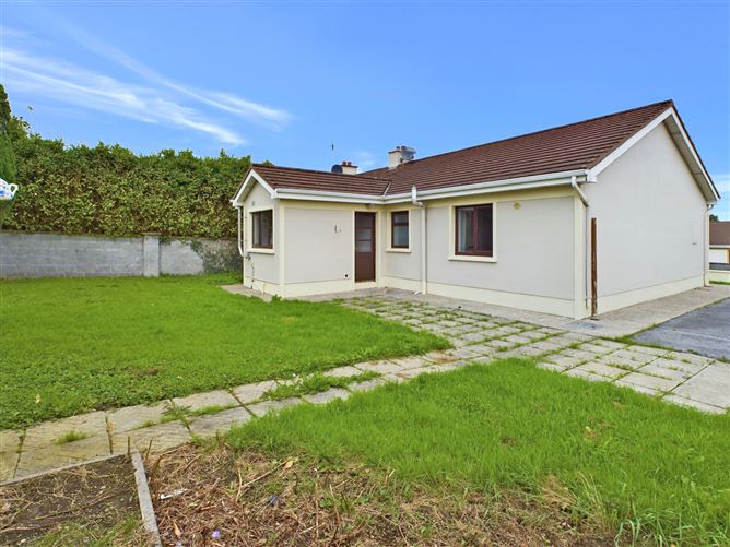 65 Brookville, Lahinch Road, Ennis, Co. Clare