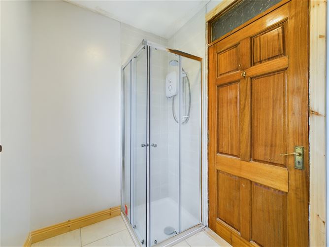 65 Brookville, Lahinch Road, Ennis, Co. Clare