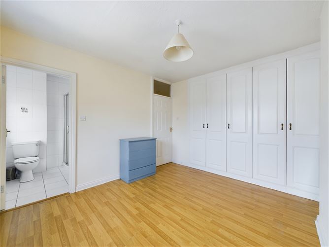 61 Cardinal Court, Wilton, Cork