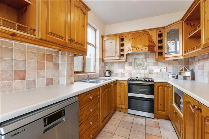 26 Brookfield Green, Kimmage, Dublin 12