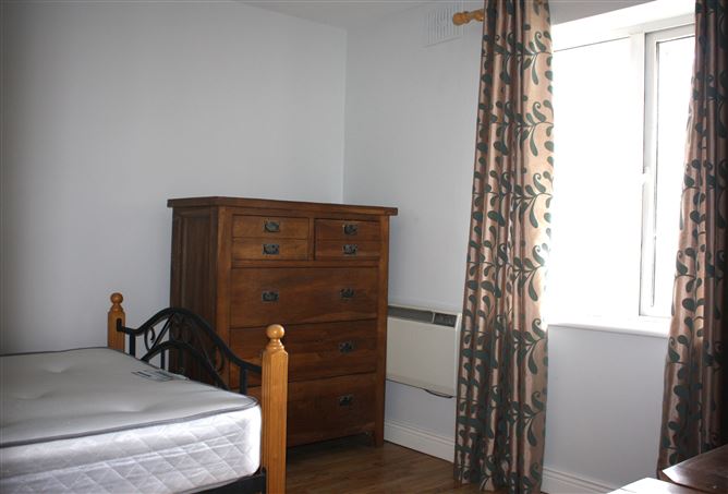 11 Costa Na Mara, Oranmore, Galway
