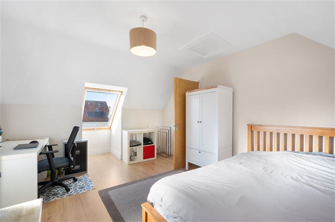 37 Laburnum Avenue, Forest Hill, Carrigaline, Cork