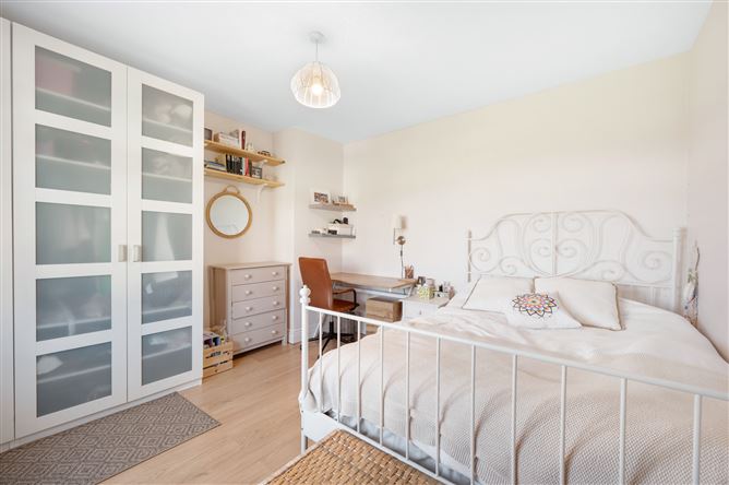 37 Laburnum Avenue, Forest Hill, Carrigaline, Cork