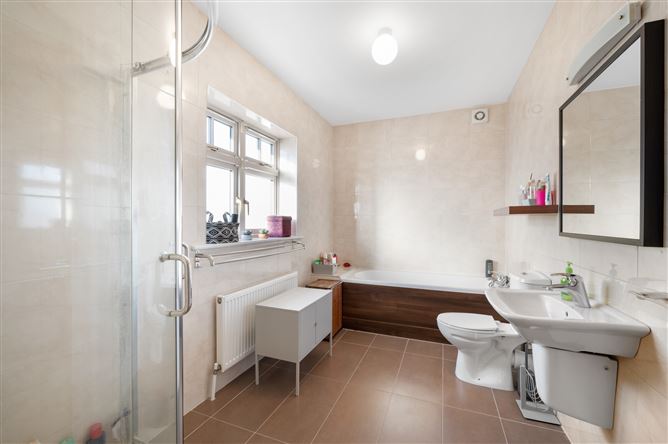 37 Laburnum Avenue, Forest Hill, Carrigaline, Cork