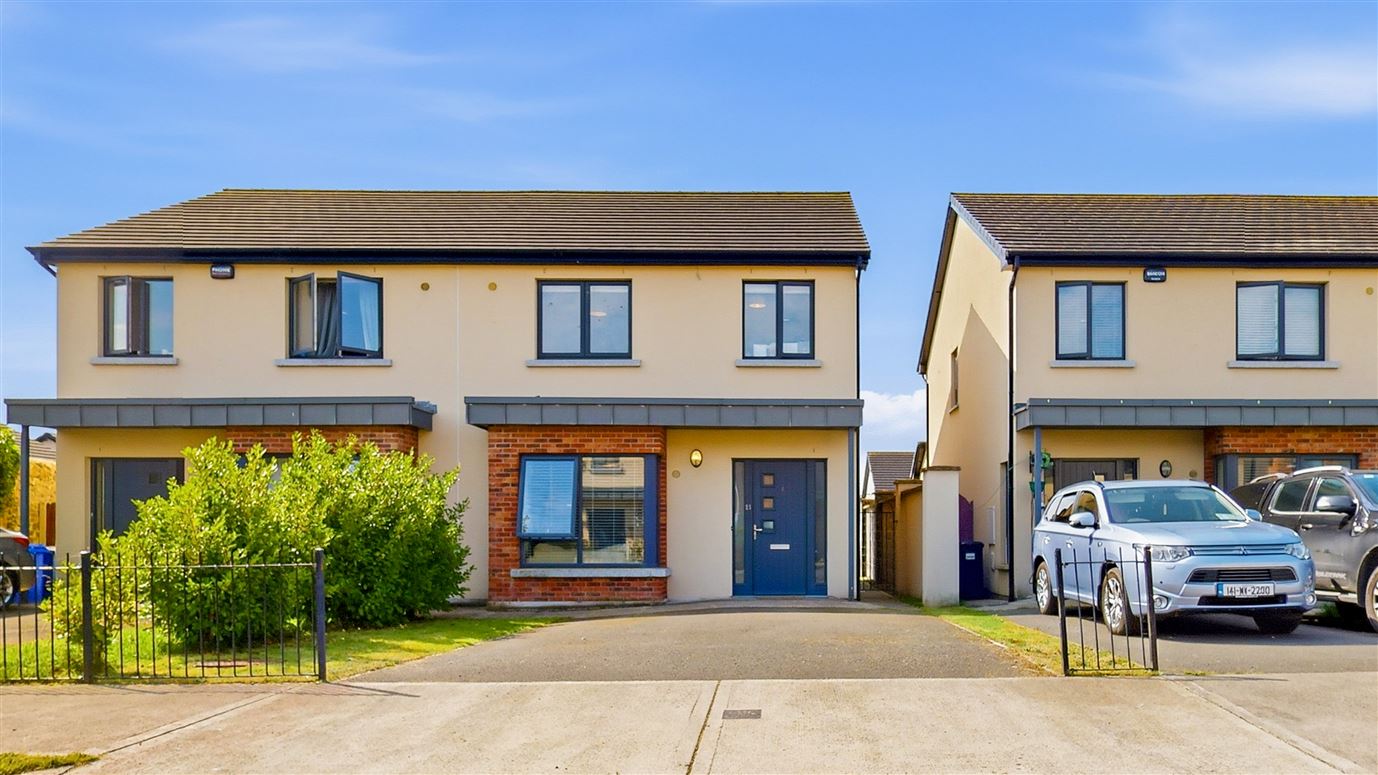 Tuckmilltown, (Large Home on 3.7 Acres), Straffan, Kildare