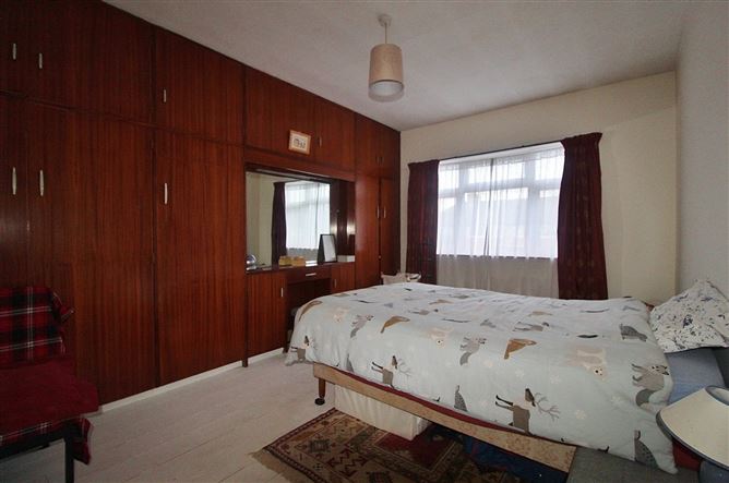 28 Seapark Drive, Clontarf, Dublin 3