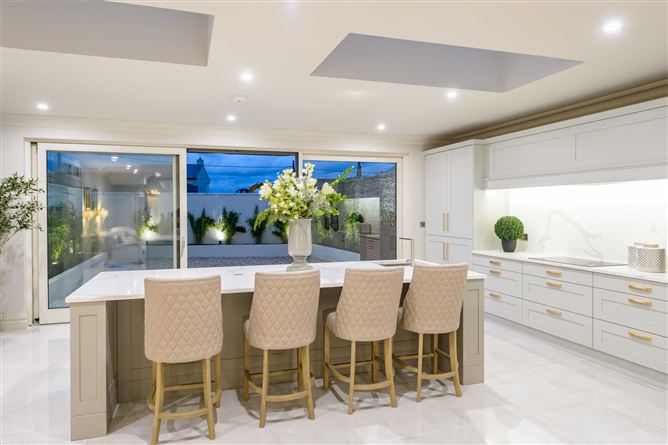 6 Strand Street, Skerries, County Dublin