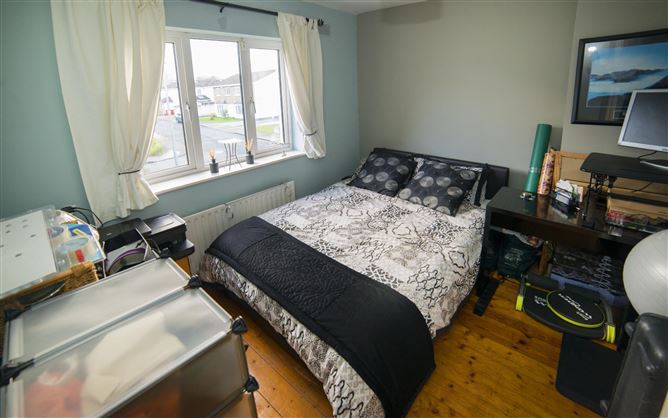 64 Castle Riada Avenue, Lucan, Dublin
