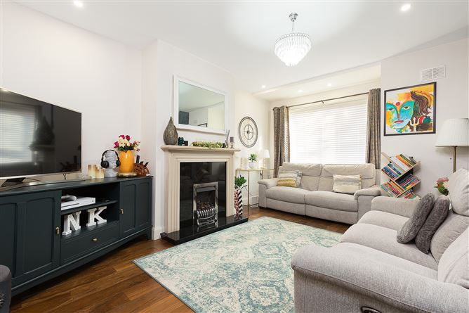 25 St Edmunds Park, Lucan,   County Dublin