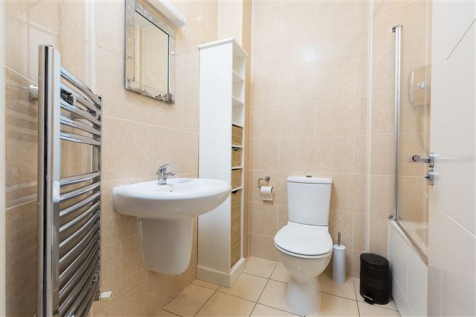 25 St Edmunds Park, Lucan,   County Dublin