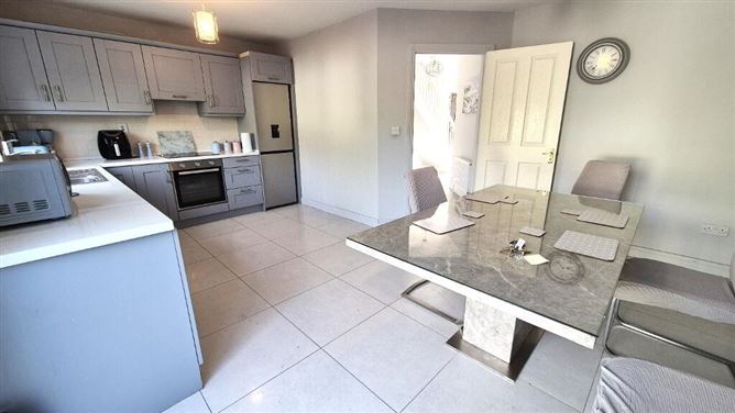 18 Deerpark View, Baltinglass, Wicklow
