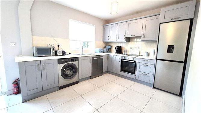 18 Deerpark View, Baltinglass, Wicklow