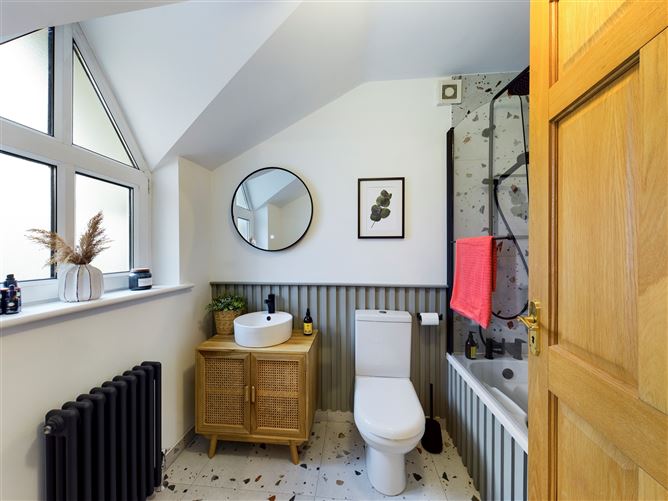 42 Westwood, Golf Links Road, Ennis, Co. Clare