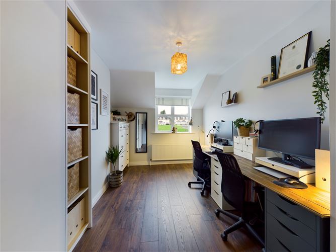 42 Westwood, Golf Links Road, Ennis, Co. Clare