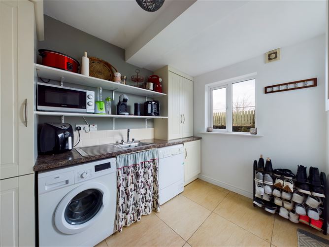 42 Westwood, Golf Links Road, Ennis, Co. Clare