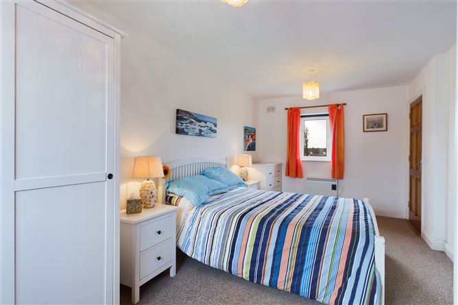 22 Seacliff, Dunmore East, Waterford