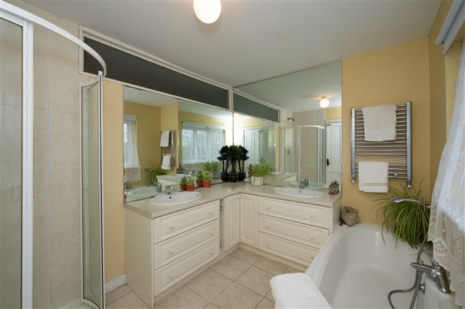 11 Fernwalk, Greenfields, Ballincollig, Co. Cork