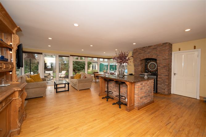11 Fernwalk, Greenfields, Ballincollig, Co. Cork