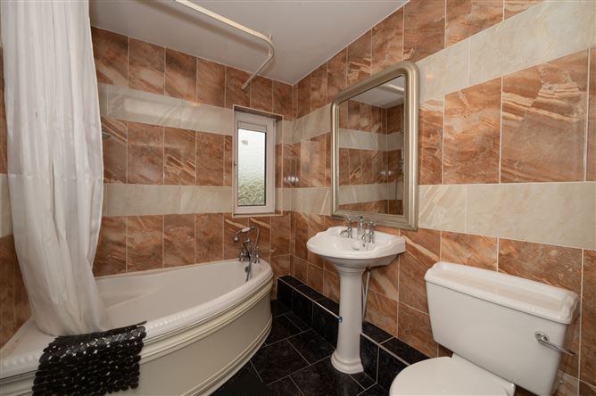 11 Fernwalk, Greenfields, Ballincollig, Co. Cork