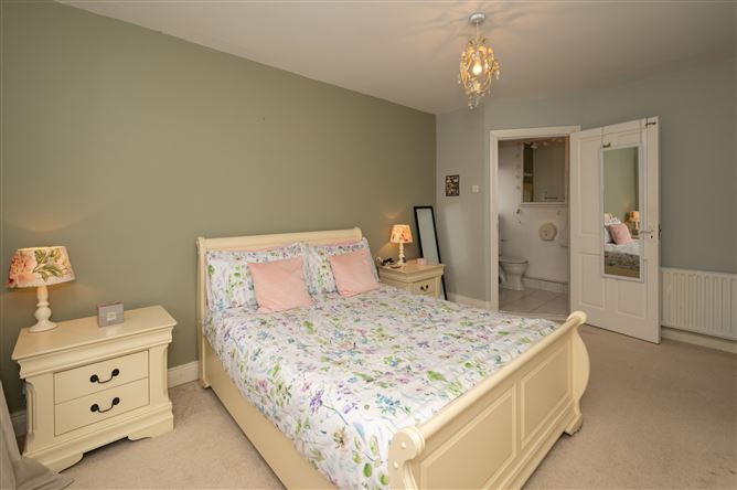 11 Fernwalk, Greenfields, Ballincollig, Co. Cork