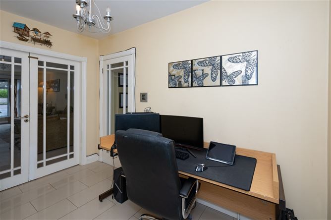 11 Fernwalk, Greenfields, Ballincollig, Co. Cork
