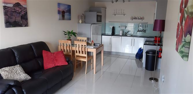41 Cuirt Seoige, Bohermore, Galway