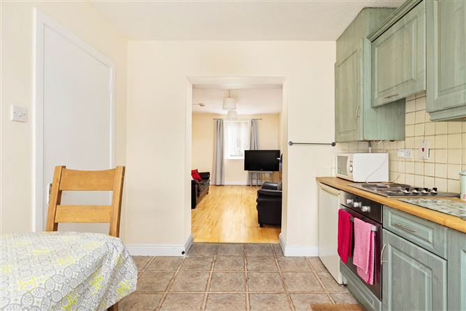 1 Woodfarm Cottages, Old Lucan Road, Dublin 20, County Dublin