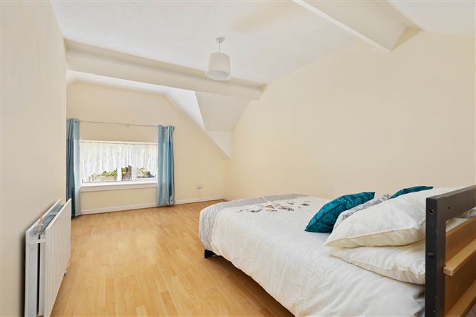 1 Woodfarm Cottages, Old Lucan Road, Dublin 20, County Dublin