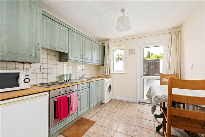 1 Woodfarm Cottages, Old Lucan Road, Dublin 20, County Dublin