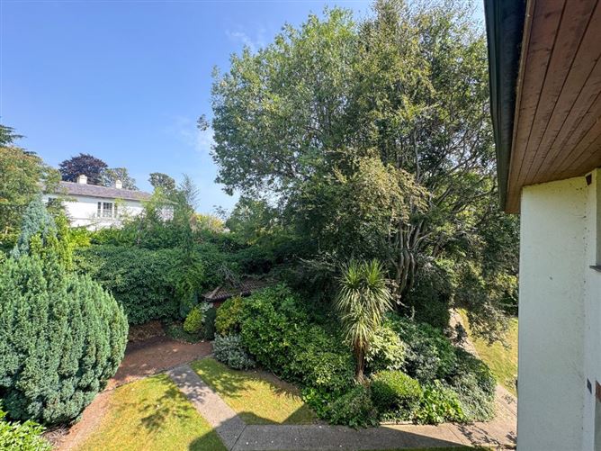 10 Beauparc Downs, Monkstown Valley, Monkstown, County Dublin