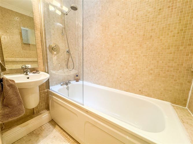 10 Beauparc Downs, Monkstown Valley, Monkstown, County Dublin