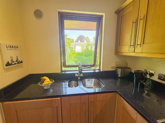 10 Beauparc Downs, Monkstown Valley, Monkstown, County Dublin