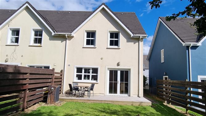 36 Cois Chnoic, Dingle, Kerry