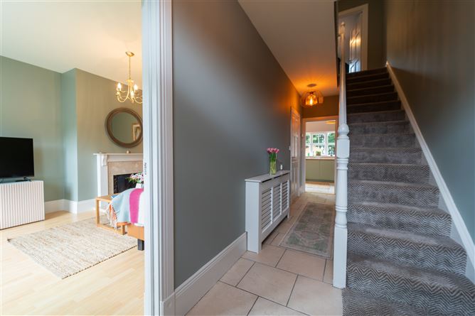 36 Cois Chnoic, Dingle, Kerry