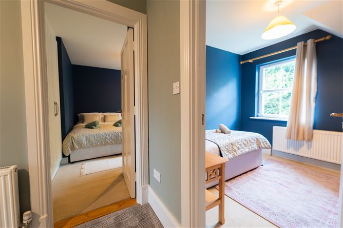 36 Cois Chnoic, Dingle, Kerry