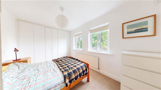 33 Bellevue Park Avenue, Booterstown, Blackrock, Dublin