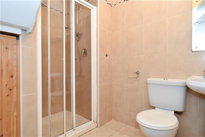 1 Lenaboy Avenue, Salthill, Galway