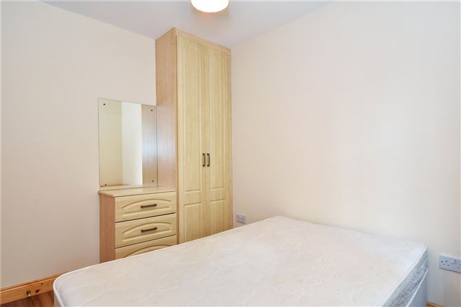 1 Lenaboy Avenue, Salthill, Galway