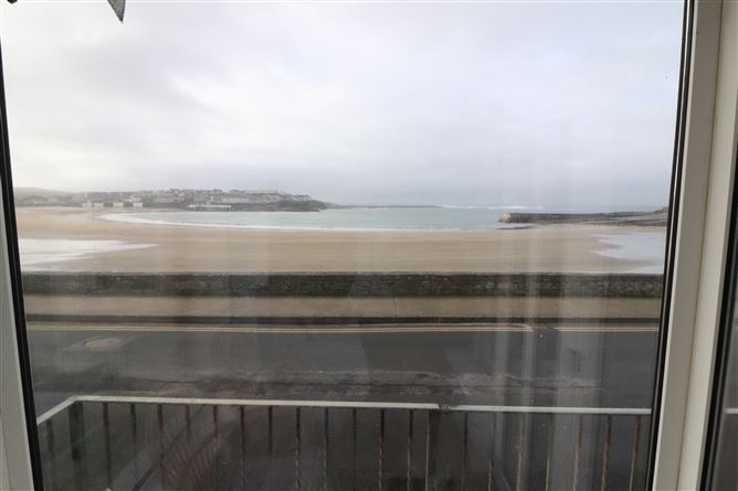 8 The Thomond, Strand Line, Kilkee, Clare