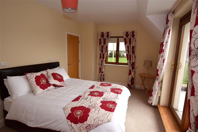 Rahardrum, Virginia, Cavan