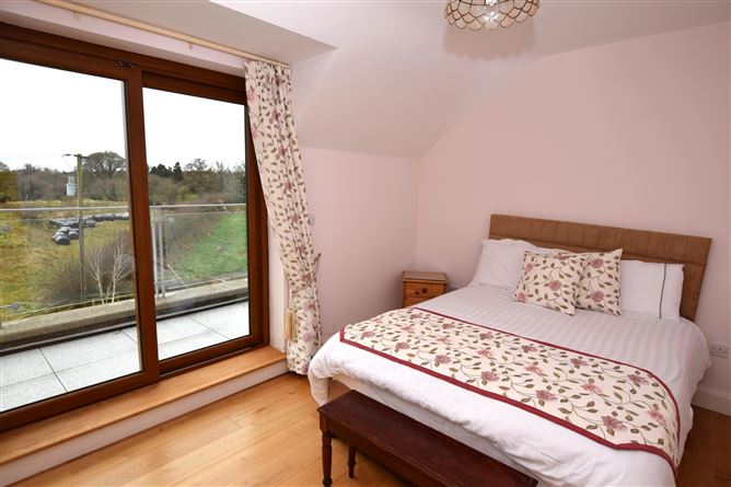Rahardrum, Virginia, Cavan