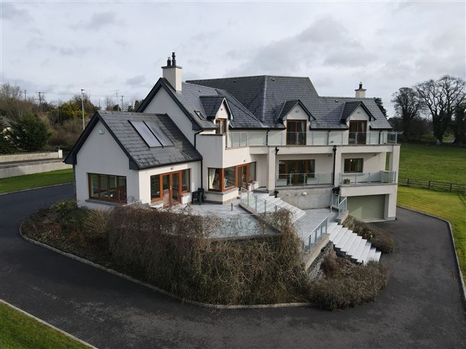 Rahardrum, Virginia, Cavan