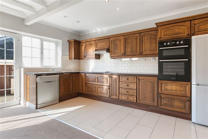 3 Westminster Court, Foxrock,   Dublin 18