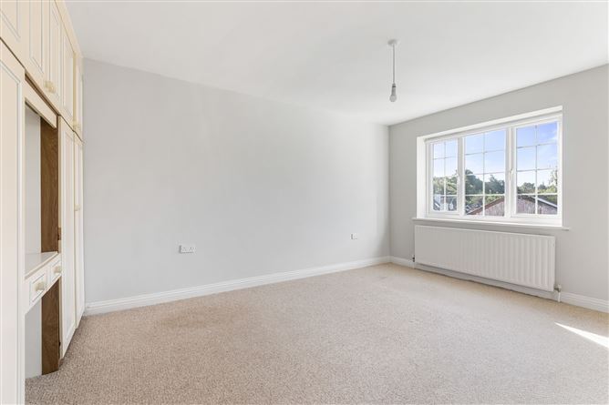 3 Westminster Court, Foxrock,   Dublin 18