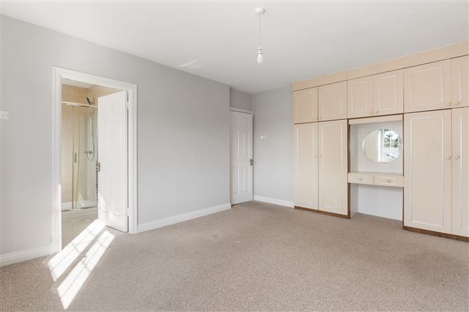 3 Westminster Court, Foxrock,   Dublin 18