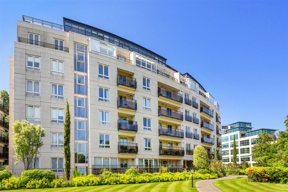 54 The Oaks, Herbert Park Lane, Dublin 4