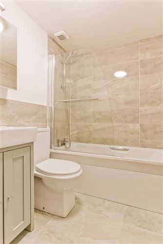 54 The Oaks, Herbert Park Lane, Dublin 4