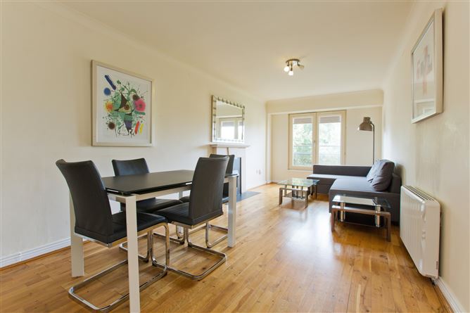 54 The Oaks, Herbert Park Lane, Dublin 4