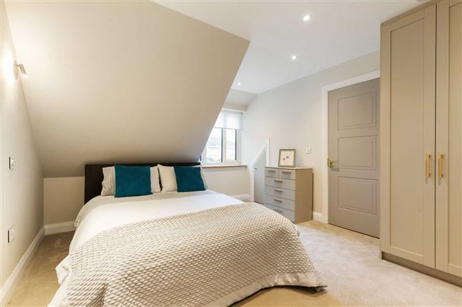 33a Templeroan Grove, Rathfarnham, Dublin 16, County Dublin